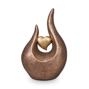 Eeuwige vlam met hart - keramische urn met hart - eeuwige vlam hart urn - urn keramiek - urn hart - urne vlam - eeuwige vlam urnen - dierencrematorium heerhugowaard