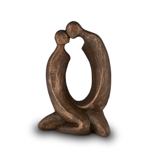 UGK 088 - Keramische brons beeld liefde - Dierencrematorium Heerhugowaard