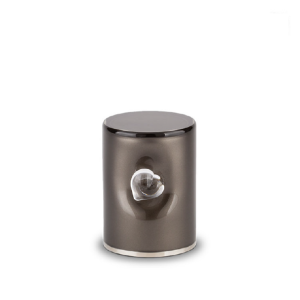 Glazen urn met kristallen hart klein - GUP 052 - Glazen urn zwart - urn voor geliefde - urn partner - Dierencrematorium Heerhugowaard - urnenwebshop
